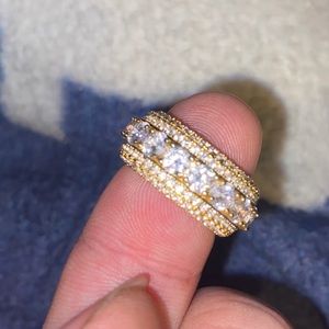 VVS1💎ring 14k gold.Amari sized 8 needed size 10!